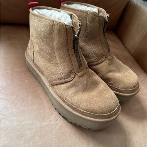Ugg Neumel Zip Platform